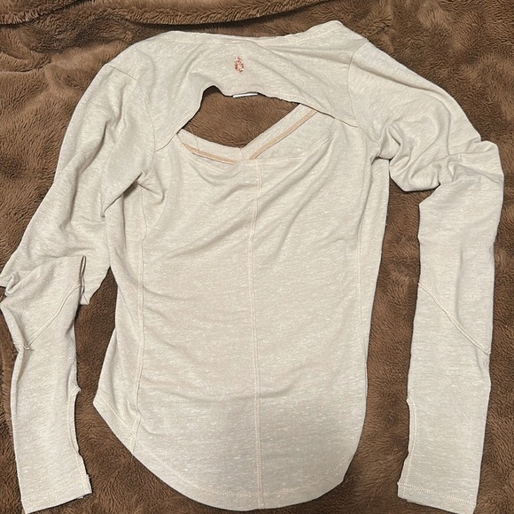 FREE PEOPLE MOVEMENT TOP - Picture 2 of 3